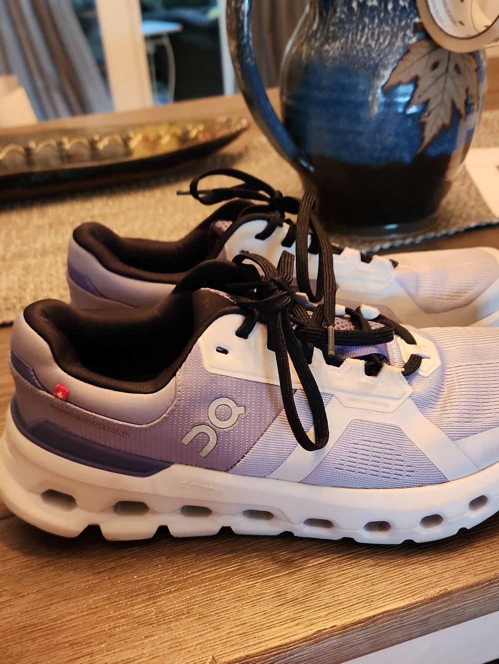 On Cloud Runner2 Sneakers